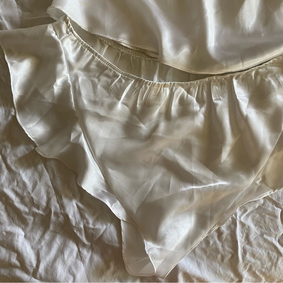Circa 2000 Two Piece Sleep Set - Picture 9 of 12